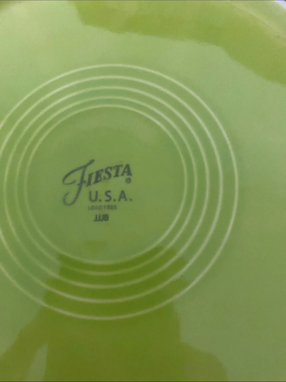 Fiesta Lime Green Dinner Plates and Bowls Set, no damage